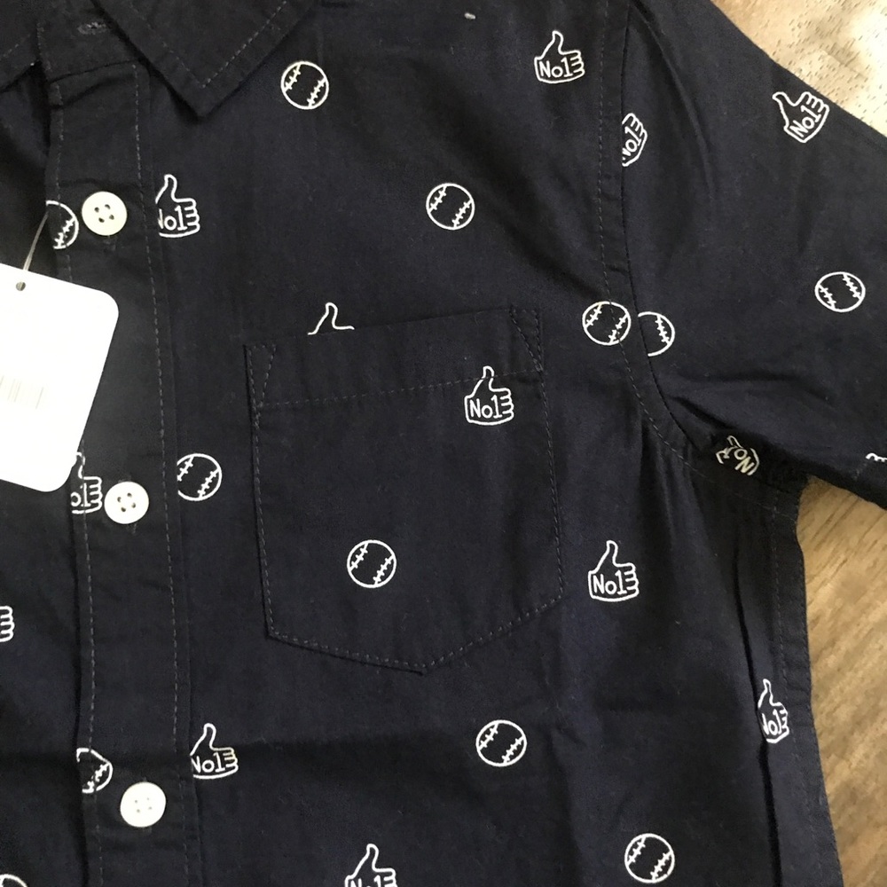 Gymboree button up - Picture 4 of 5